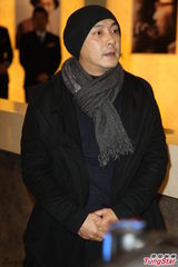 组图：张卫健赶赴台湾悼念杨登魁