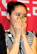 幻灯图： 韩佳人金南吉等出席《坏男人》发布会