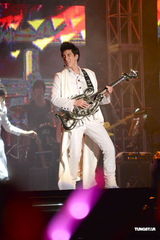 组图：王力宏深圳开唱劲歌热舞秀才艺