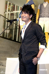 陈坤与孙俪携手代言 称赵薇请他当女儿干爹(图)