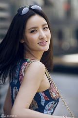 组图：田子田时尚街拍写真清纯俏皮风范十足