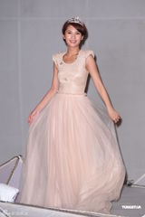 组图：杨丞琳新歌发表变熟女 耗资300万打造记者会