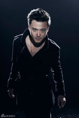 组图：赵会南曝最新写真 冷峻外表彰显帅气