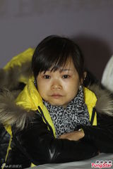 组图：《梦想秀》袖珍三姐妹齐亮相透露将整形