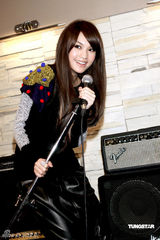 幻灯图：杨丞琳黑色劲装彩排演唱会 欲转型做熟女