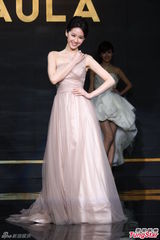 组图：天心发表不生宣言 窃喜男人缘反而变好