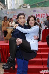 组图：马浚伟为新剧吆喝 懒理绯闻一笑置之