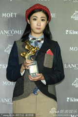 组图：鲍鲸鲸《失恋33天》获最佳改编剧本