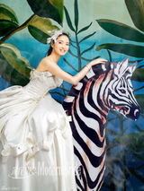 高清图：伍仕贤龚蓓苾另类婚姻 王子公主的童话梦