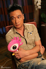 组图：吴镇宇《冲上云霄2》新浪专访