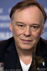 组图：《美女与野兽》发布会 蕾雅粉衣显清新