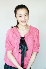 组图：《天下人家》北京开机 李依晓定妆照曝光