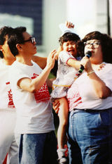 组图：沈殿霞逝世五周年 经典旧照忆肥肥