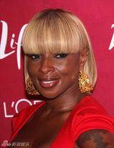 组图：黛米摩尔魅力依旧 伊娃朗格利亚红装争艳