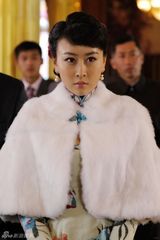 组图：毛俊杰曝特工剧照 御姐范引观众热议