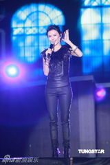 组图：王后驾到收官 谢霆锋李宇春孙燕姿热爆全场