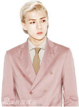 组图：韩团EXO全员正装写真 展英姿帅男魅力