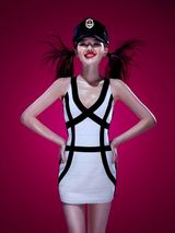 组图：孤单冯丹滢绝美百变 橘色写真活力出挑