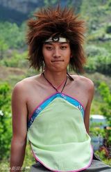 幻灯图：《春光灿烂猪九妹》乔任梁百变悟空玩时尚