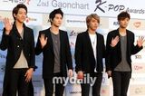 组图：韩Gaon K-pop颁奖bigbang等闪耀红毯
