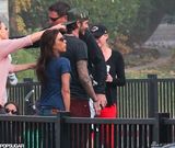 组图：女儿小七参加足球训练 贝克汉姆全家助威