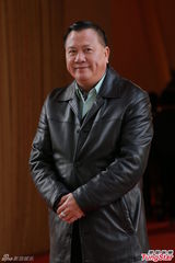 组图：方逸华跪拜邵逸夫 刘德华张学友致祭