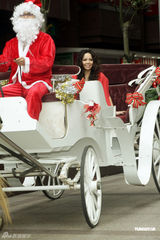 组图：张惠妹关怀儿童 间接证实约满将换新东家