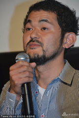 组图：《死神和坦雅》演员“死神”妆惊悚抢镜