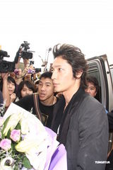 组图：日本男星玉木宏台湾宣传 粉丝热情高涨