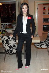 组图：钟嘉欣新剧演绎警花 叶翠翠否认韦家雄追求