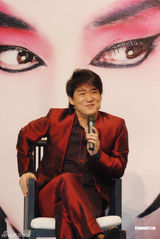 组图：周华健暌违五年发片 与花旦“搭戏”韵味足