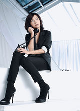 高清图集：徐静蕾优雅白领装 自言比杜拉拉更幸运