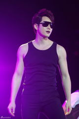 高清组图：朴施厚影迷见面会劲歌热舞 现场温馨互动