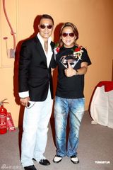 组图：周秀娜陈百祥郭政鸿等出席剪彩活动 