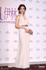 组图：林嘉绮爆乳成台湾模特公司年会焦点