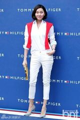 组图：神起昌珉FT在真刘仁娜等为品牌站台