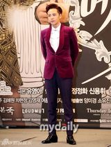 组图：张根硕演《漂亮男人》剪乱发变玉面小生