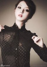 组图：日本女星佐佐木希写真甜美俏皮