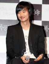 高清图：《暴风前夜》发布会 金南吉等出席