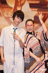 组图：严爵与麦可森PK琴艺 温岚高唱泰雅语歌曲