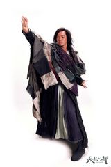 组图：《天龙八部》定妆照 钟汉良帮主形象曝光