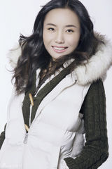 组图：桑婷婷清新甜美写真 变邻家女孩