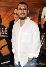 幻灯图：姜文戛纳会好友 马可-穆勒贾樟柯秦昊助阵