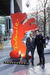 组图：《魔警》张家辉渴望艳福 吴彦祖心系妻女