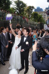 组图：六月李易完婚 李威林依晨担任伴郎伴娘