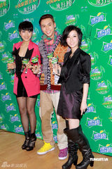 原创音乐榜周笔畅揽三项大奖 周杰伦提携师妹