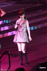 周慧敏澳门个唱秀热舞 娇美容颜演绎不老传说(图)