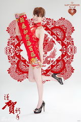 组图：UP Girls龙年贺岁写真展现甜蜜性感风