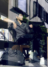 组图：吴奇隆街拍大集合 多款造型帅气登场