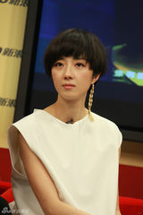 组图：《圣诞玫瑰》做客 桂纶镁邀张震演色魔